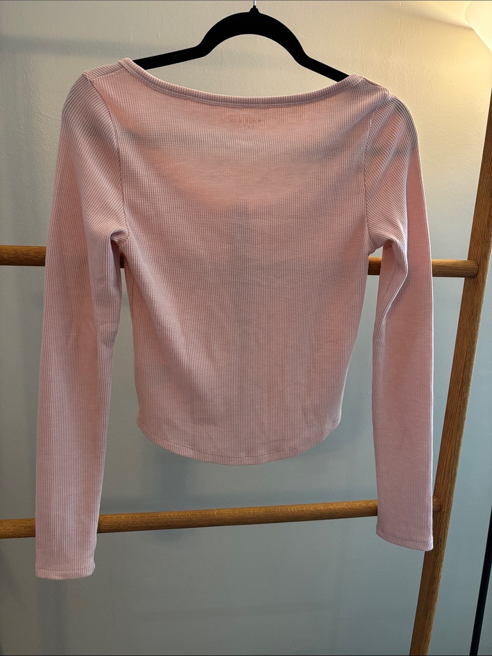American Eagle Outfitters Light Pink Ribbed Button-Front Long Sleeve Top - Picture 3 of 3